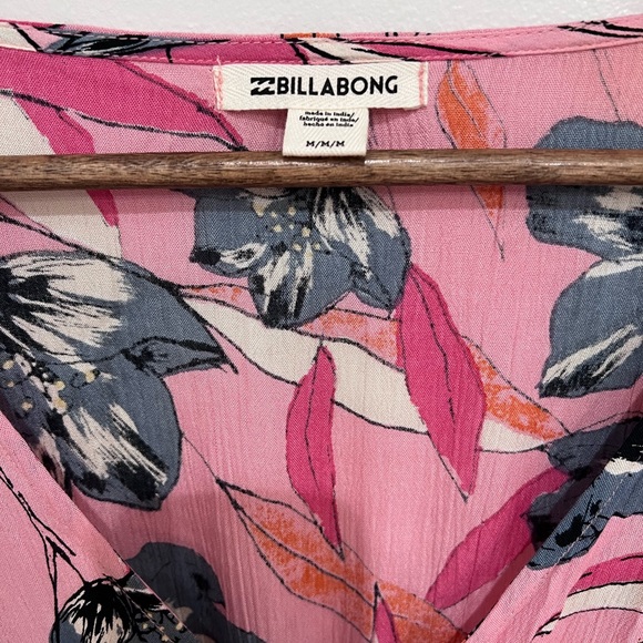 Billabong NWT Sittin Pretty Floral Long Bell Sleeve Romper Tie-front in Pink, M - Picture 3 of 15